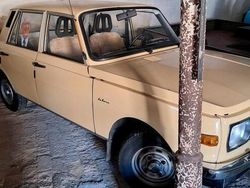 Gelb Gebraucht 1983 Wartburg 353 Limousine | 9.500 €