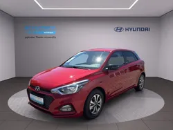 Rot Gebraucht 2020 Hyundai i20 Advantage Limousine | 12.990 € (Etwas zu teuer)