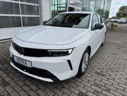 Weiß Gebraucht 2022 Opel Astra Edition Limousine | 18.350 € (Guter Preis)