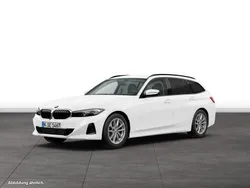 Weiß Gebraucht 2024 BMW 318 Kombi | 35.730 € (Fairer Preis)