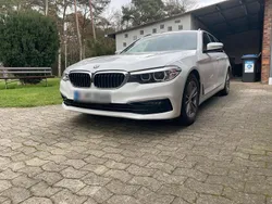 Weiß Gebraucht 2018 BMW 520 Sport Line Kombi | 23.900 € (Guter Preis)
