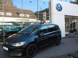 Deep black perleffekt Gebraucht 2022 VW Touran Active Van / Kleinbus | 21.990 € (Guter Preis)