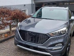 Grau Gebraucht 2018 Hyundai Tucson Trend SUV | 17.400 € (Guter Preis)