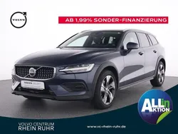 Blau Gebraucht 2023 Volvo V60 CC Plus Kombi | 38.980 € (Superpreis)