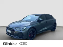 Grau Gebraucht 2025 Audi A3 Sportback e-tron S-Line Limousine | 51.490 € (Guter Preis)