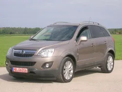 Braun Gebraucht 2014 Opel Antara Design Edition SUV | 5.780 € (Superpreis)