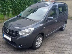 Schwarz Gebraucht 2017 Dacia Dokker Lauréate Van | 12.500 € (Fairer Preis)
