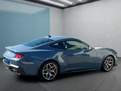 Blau Neu 2025 Ford Mustang GT Fastback Coupé | 62.799 € (Fairer Preis)