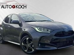 Grau Neu 2025 Toyota Yaris Hybrid Style Limousine | 27.190 € (Guter Preis)