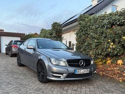 Grau Gebraucht 2011 Mercedes C350 AMG Coupé | 14.999 € (Fairer Preis)