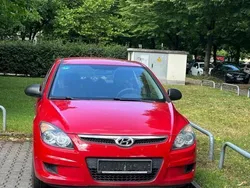 Rot Gebraucht 2009 Hyundai i30 Style Kombi | 3.100 € (Guter Preis)