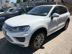 Weiß Gebraucht 2015 VW Touareg R-line SUV | 29.350 € (Etwas zu teuer)