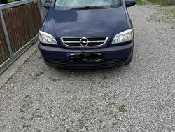 Blau Gebraucht 2003 Opel Zafira Van / Kleinbus | 1.100 € (Guter Preis)