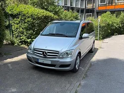 Silber Gebraucht 2012 Mercedes Viano Edition Van / Kleinbus | 13.900 € (Guter Preis)