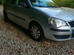 Silber Gebraucht 2005 VW Polo Kleinwagen | 2.099 € (Etwas zu teuer)