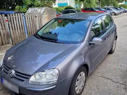 Grau Gebraucht 2006 VW Golf V Kleinwagen | 1.700 € (Etwas zu teuer)