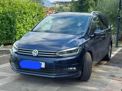 Blau Gebraucht 2018 VW Touran Highline Van / Kleinbus | 21.800 € (Guter Preis)
