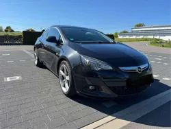 Schwarz Gebraucht 2012 Opel Astra GTC Limousine | 4.649 € (Guter Preis)