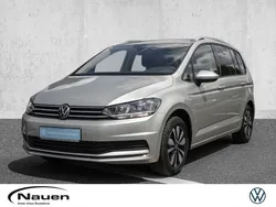 Ivory silver metallic (silber) Gebraucht 2024 VW Touran Move Van / Kleinbus | 33.881 € (Superpreis)