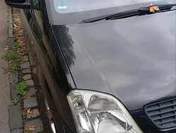 Schwarz Gebraucht 2004 Opel Meriva Van / Kleinbus | 1.600 € (Fairer Preis)