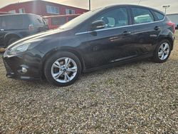 Schwarz Gebraucht 2014 Ford Focus SYNC Edition Limousine | 4.500 € (Fairer Preis)