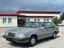 Grau Gebraucht 1995 Volvo 940 Limousine | 3.690 €