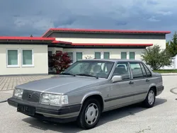 Grau Gebraucht 1995 Volvo 940 Limousine | 3.790 €