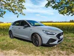 Grau Gebraucht 2021 Hyundai i30 N Line Limousine | 20.990 € (Fairer Preis)