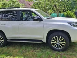 Weiß Gebraucht 2022 Toyota Land Cruiser SUV | 60.990 € (Guter Preis)