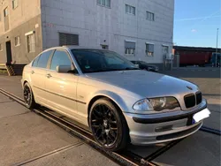 Silber Gebraucht 2000 BMW 325 Sport Line Limousine | 4.550 € (Etwas zu teuer)