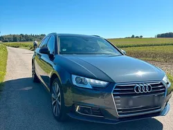Grau Gebraucht 2018 Audi A4 Kombi | 19.000 € (Fairer Preis)