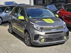 Silber ((im) titaniumsilber met.) Gebraucht 2018 Kia Picanto X-Line Kleinwagen | 13.000 € (Fairer Preis)