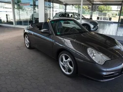 Porsche 911 Carrera 4 Cabriolet