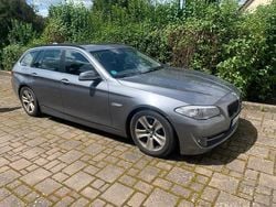 Grau Gebraucht 2013 BMW 530 Kombi | 8.200 € (Superpreis)