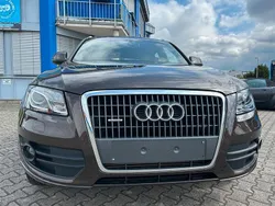 Braun Gebraucht 2011 Audi Q5 S-Line SUV | 17.699 € (Etwas zu teuer)