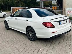 Weiß Gebraucht 2017 Mercedes E250 AMG Limousine | 27.500 € (Teuer)
