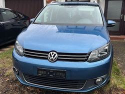 Blau Gebraucht 2014 VW Touran Life Van / Kleinbus | 7.890 € (Fairer Preis)