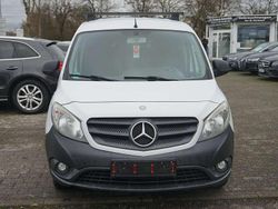 Arktikweiss Gebraucht 2015 Mercedes Citan 111 Van / Kleinbus | 4.800 € (Etwas zu teuer)