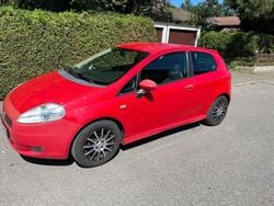 Rot Gebraucht 2007 Fiat Grande Punto Sport Kleinwagen | 600 € (Guter Preis)