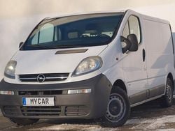 Weiß Gebraucht 2005 Opel Vivaro Van / Kleinbus | 3.999 €