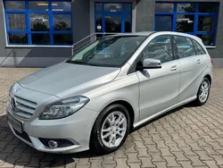Silber Gebraucht 2013 Mercedes B200 Van / Kleinbus | 8.450 € (Fairer Preis)