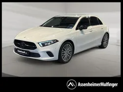 Weiß Gebraucht 2022 Mercedes A250 Progressive Limousine | 29.869 € (Fairer Preis)