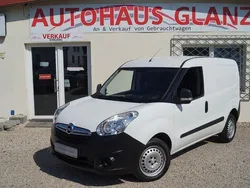 Weiß Gebraucht 2018 Opel Combo Van / Kleinbus | 8.999 € (Superpreis)