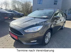 Grau Gebraucht 2017 Ford Focus Business Edition Kombi | 9.990 €