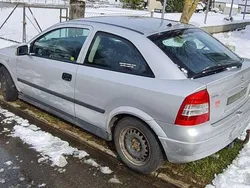 Silber Gebraucht 2001 Opel Astra Selection Limousine | 1.100 € (Fairer Preis)