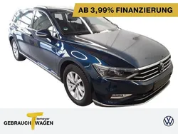 Blau Gebraucht 2023 VW Passat Elegance Kombi | 32.990 € (Guter Preis)