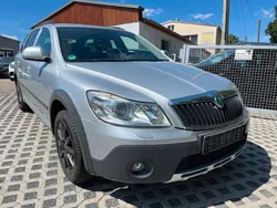 Silber Gebraucht 2012 Skoda Octavia Scout 4x4 Kombi | 7.900 € (Superpreis)
