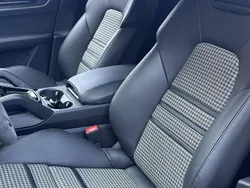 Quarzitgraumetallic Gebraucht 2024 Porsche Cayenne SUV | 109.790 € (Superpreis)