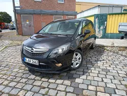 Schwarz Gebraucht 2013 Opel Zafira Tourer Sport Van / Kleinbus | 6.890 € (Guter Preis)