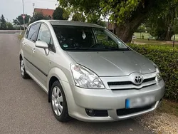 Silber Gebraucht 2007 Toyota Corolla Verso Van / Kleinbus | 7.500 € (Etwas zu teuer)